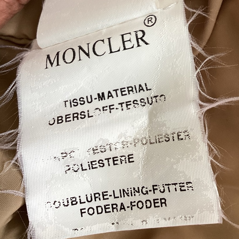 Vintage Moncler Ladies Puffer Coat - Picture 10 of 13